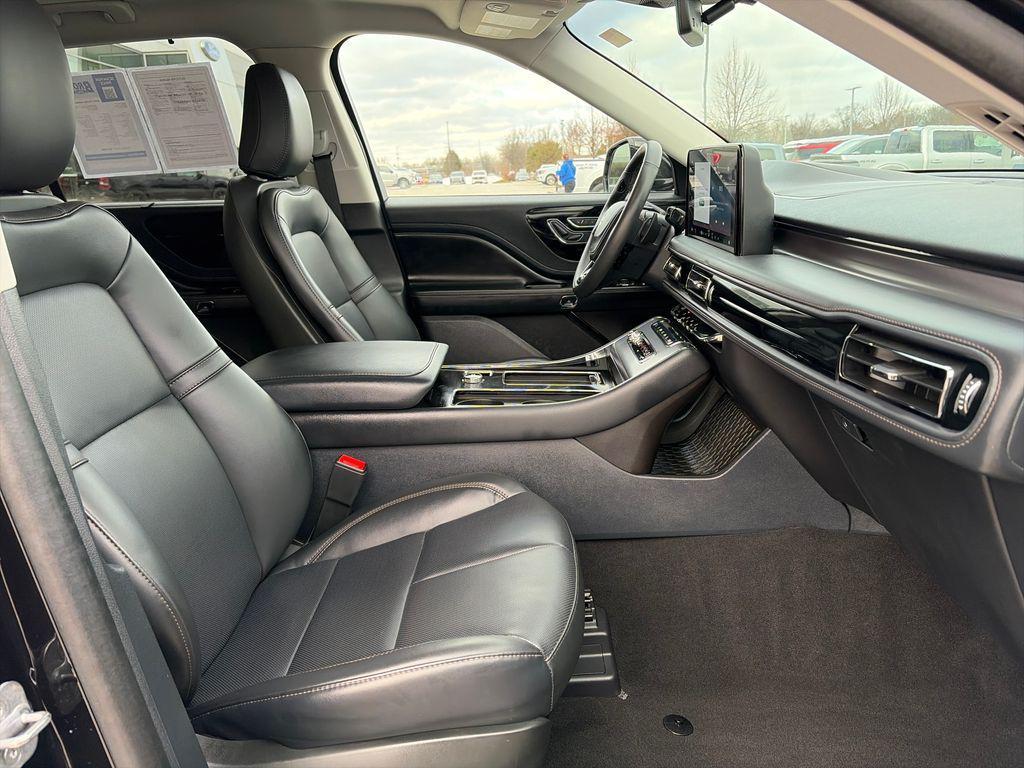 used 2025 Lincoln Aviator car, priced at $52,500
