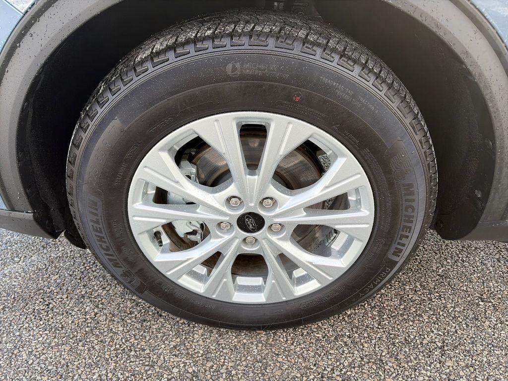 used 2025 Ford Escape car, priced at $22,100