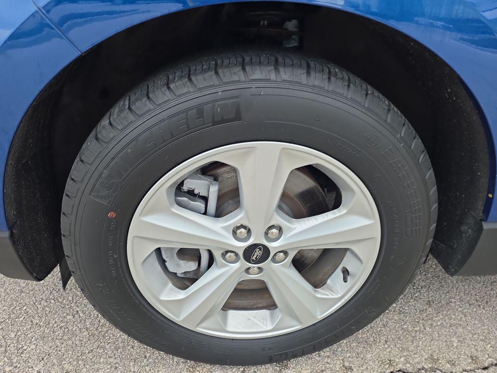 used 2024 Ford Edge car, priced at $21,900