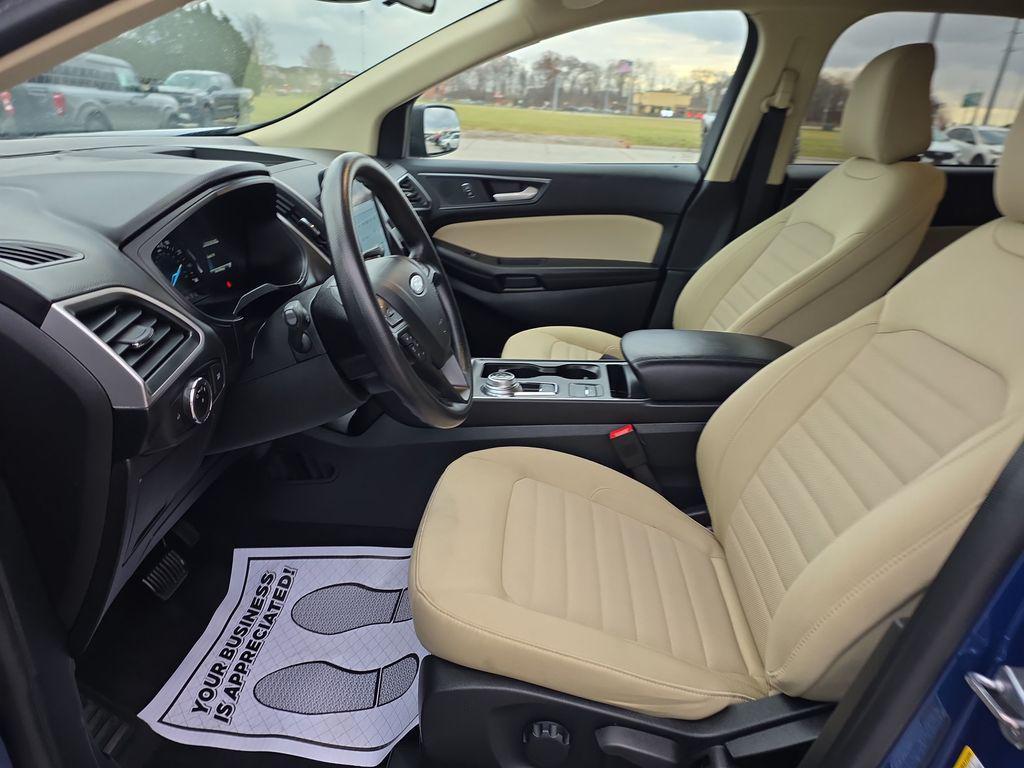 used 2024 Ford Edge car, priced at $21,900