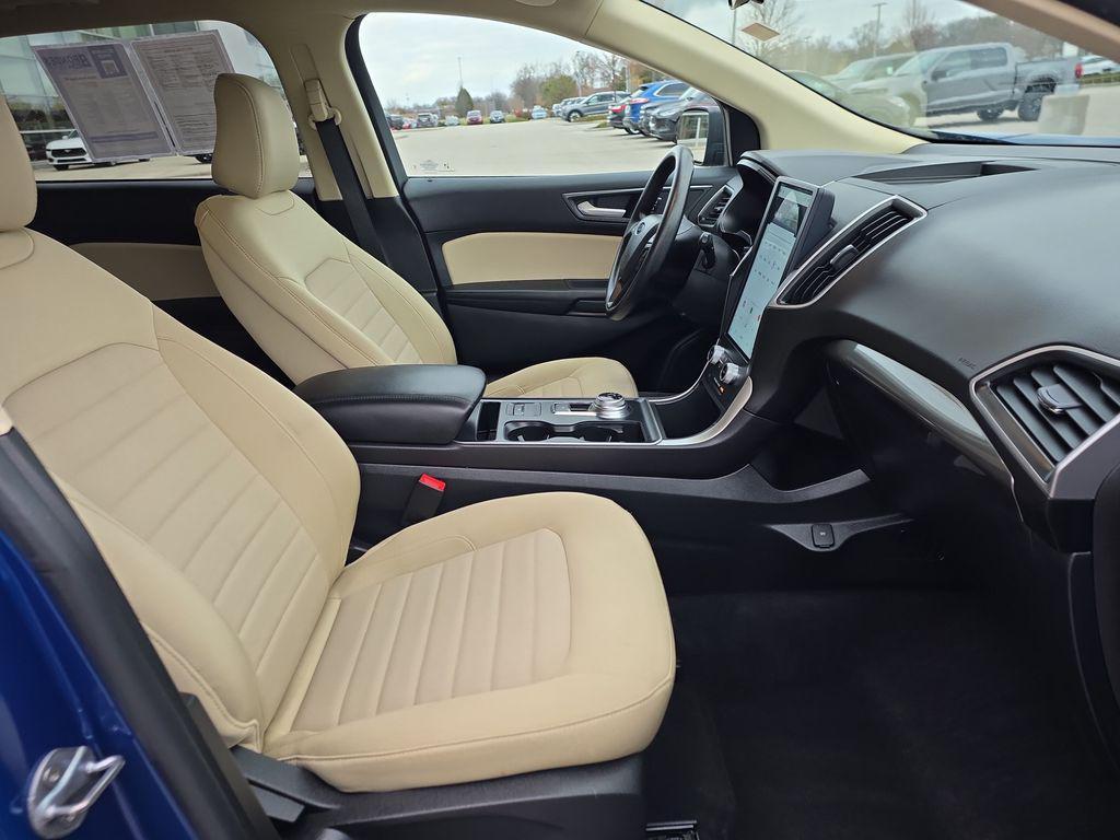 used 2024 Ford Edge car, priced at $21,900