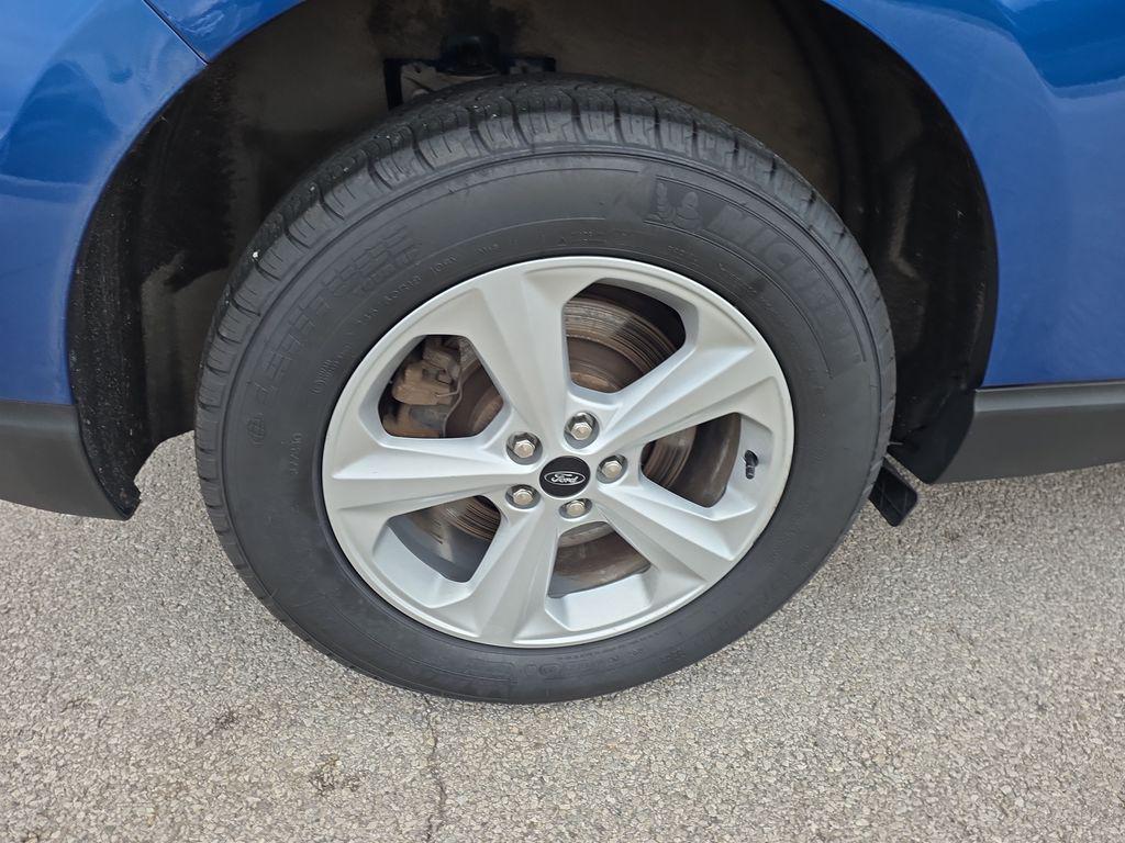 used 2024 Ford Edge car, priced at $21,900