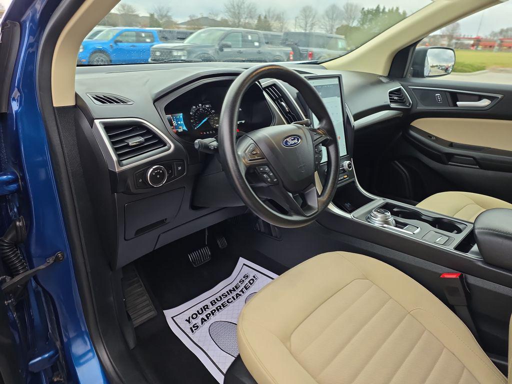used 2024 Ford Edge car, priced at $21,900