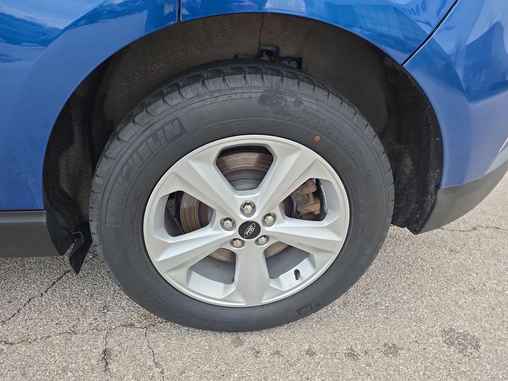 used 2024 Ford Edge car, priced at $21,900