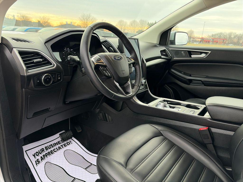 used 2024 Ford Edge car, priced at $24,600