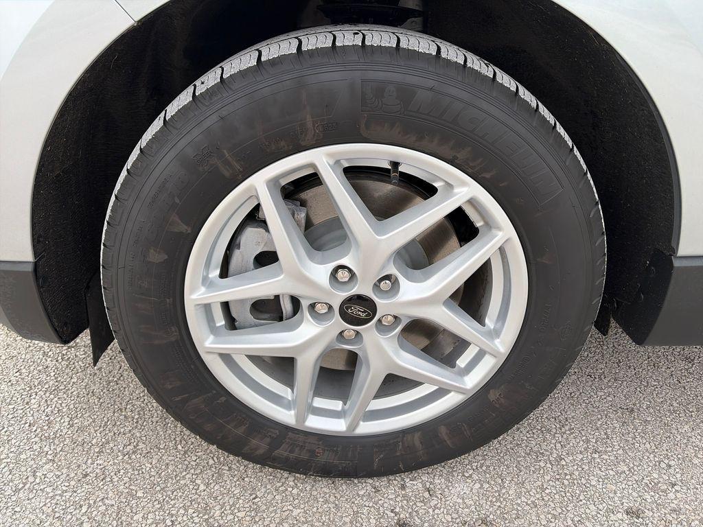 used 2024 Ford Edge car, priced at $24,600