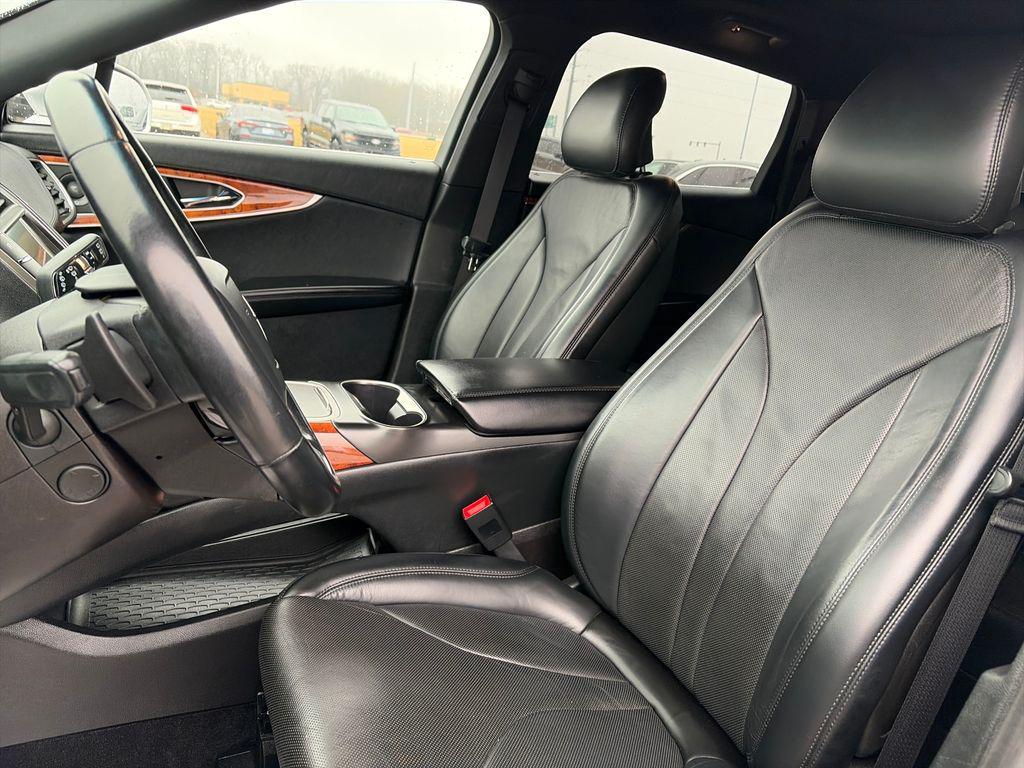 used 2019 Lincoln Nautilus car, priced at $21,900