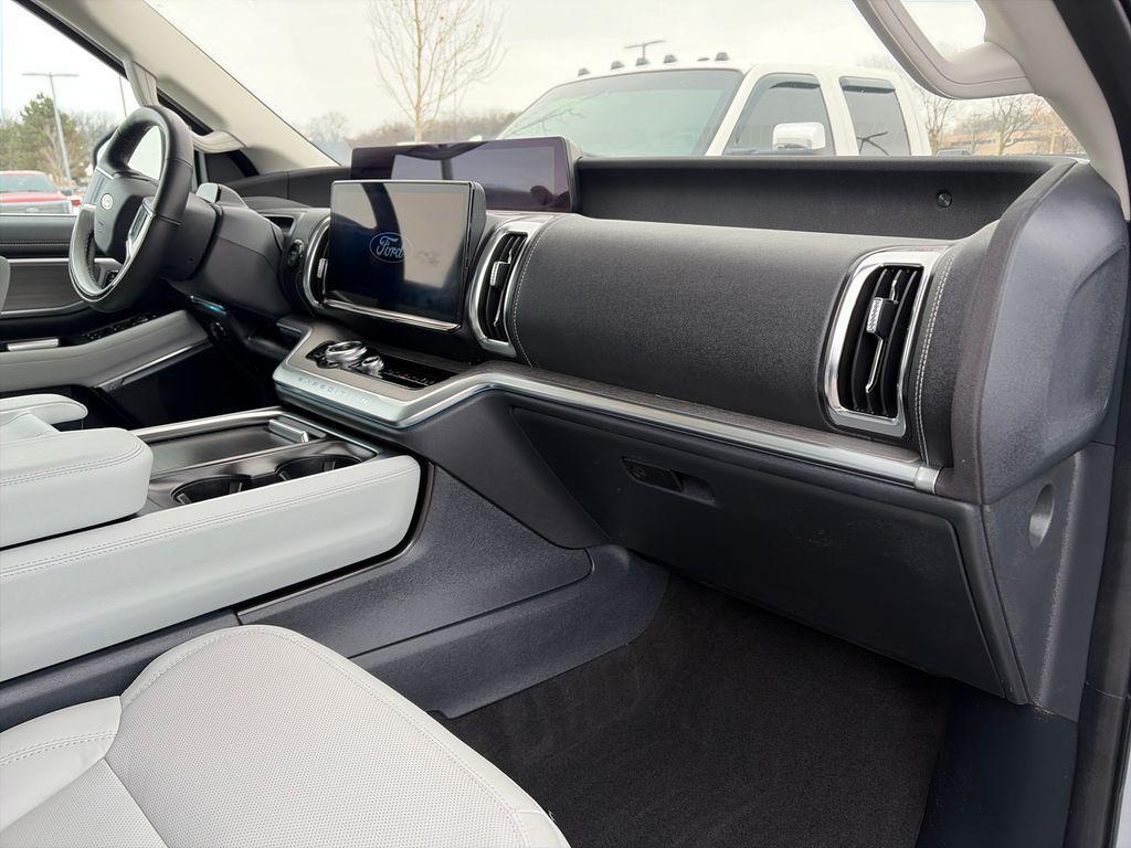 used 2025 Ford Expedition Max car, priced at $72,400