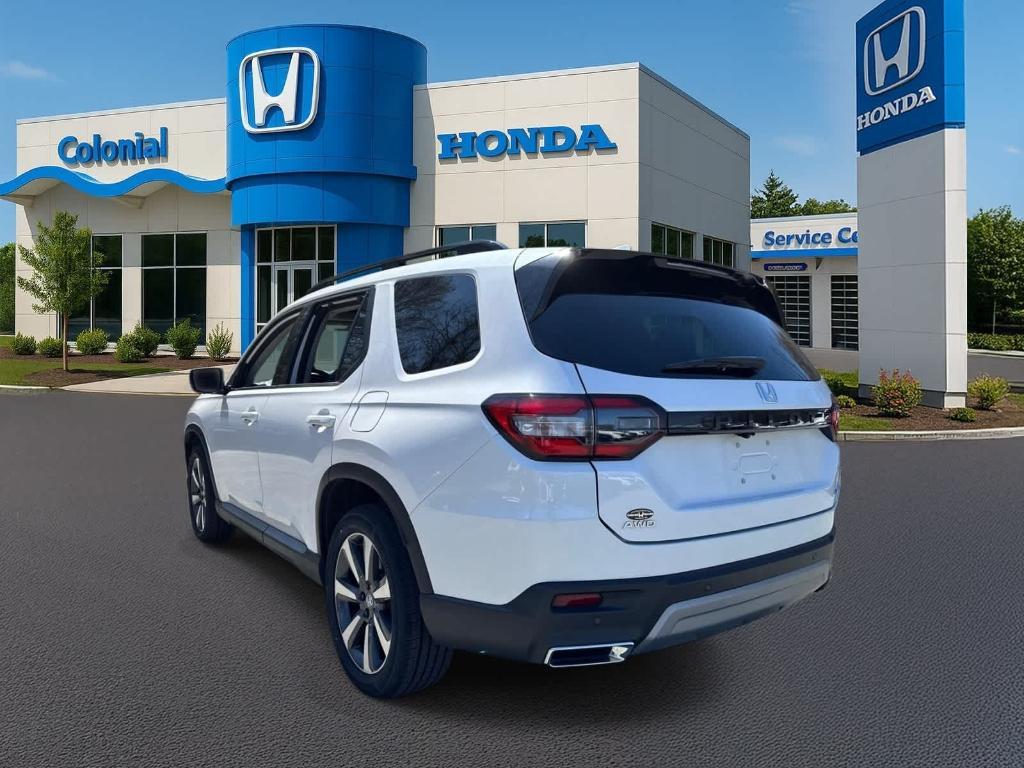 used 2025 Honda Pilot car, priced at $45,441