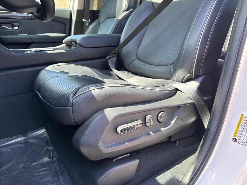used 2025 Honda Pilot car, priced at $45,441