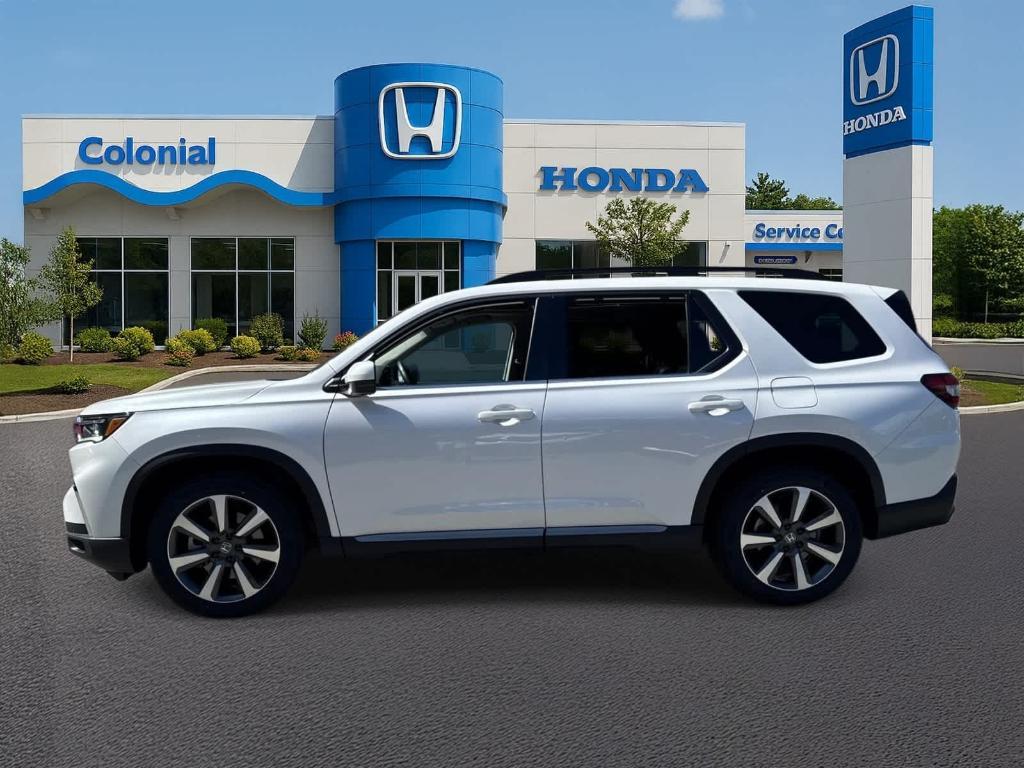 used 2025 Honda Pilot car, priced at $45,441