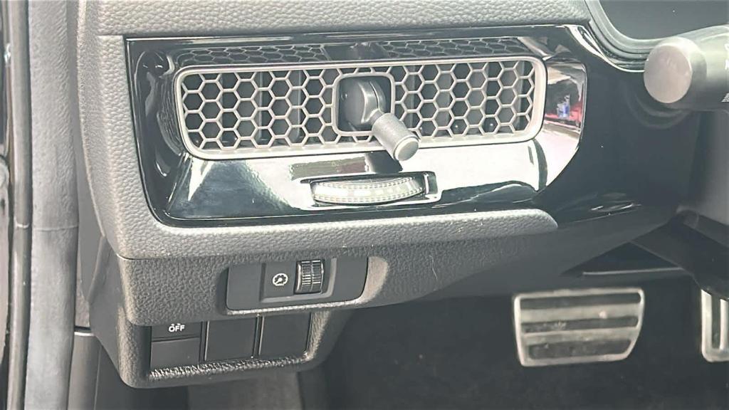 used 2025 Honda Civic car, priced at $25,585