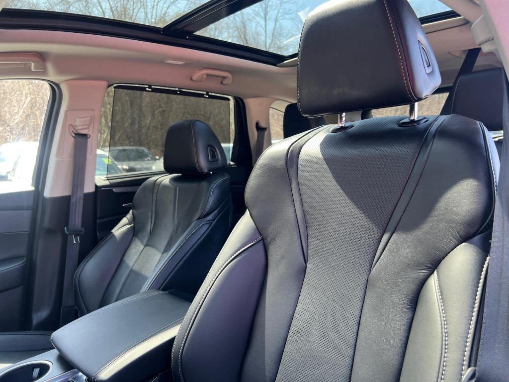 used 2023 Acura MDX car, priced at $42,287
