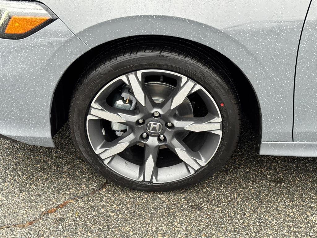 new 2026 Honda Civic Hybrid car, priced at $33,945