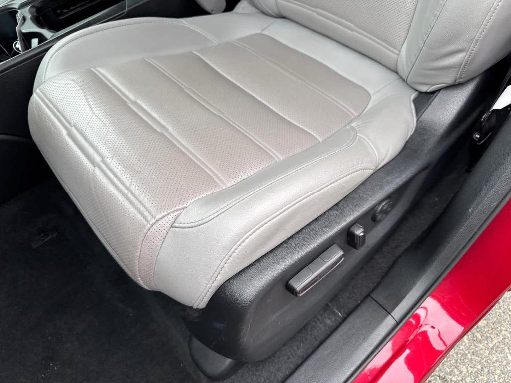 used 2021 Honda CR-V car, priced at $26,988