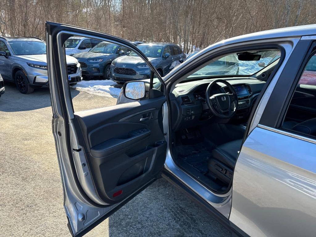 used 2023 Honda Ridgeline car, priced at $32,995