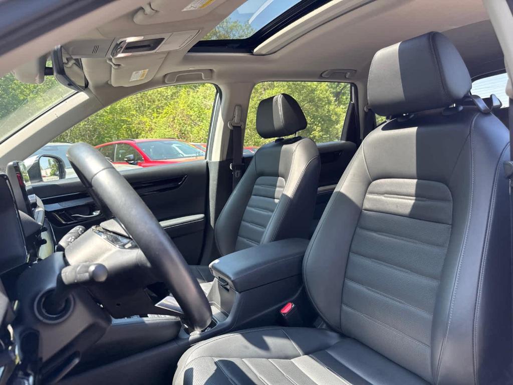 used 2024 Honda CR-V car, priced at $35,187