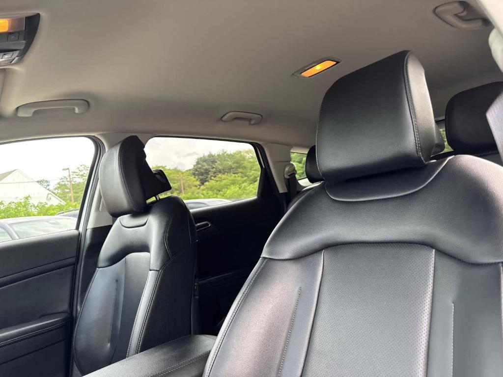 used 2023 Kia Sportage Hybrid car, priced at $25,399