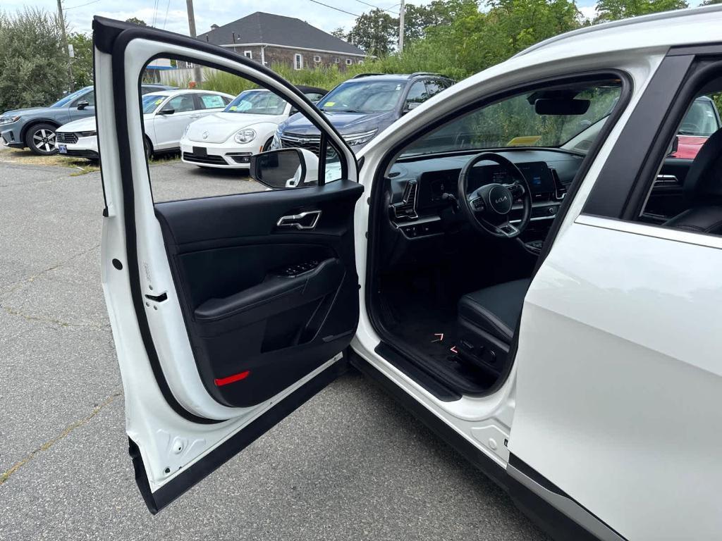 used 2023 Kia Sportage Hybrid car, priced at $25,399