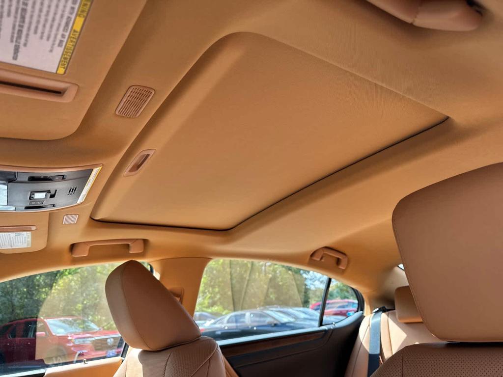 used 2023 Lexus ES 350 car, priced at $35,404