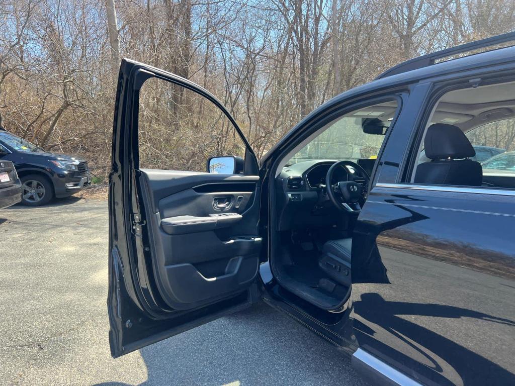 used 2023 Honda Pilot car, priced at $41,988