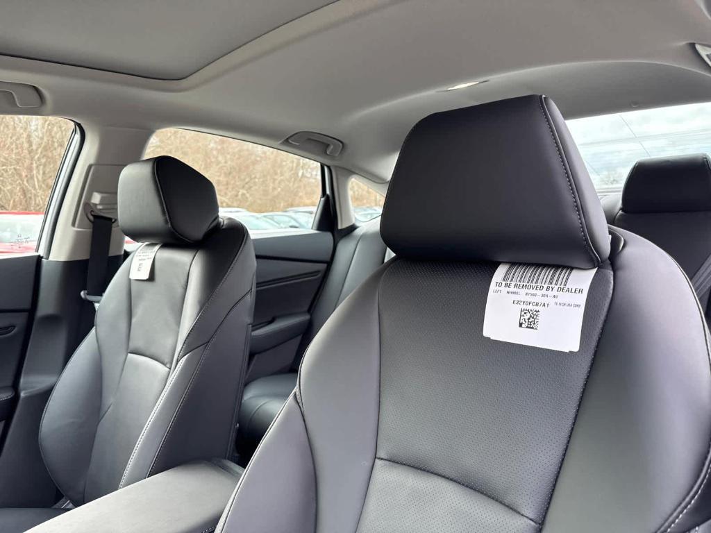 new 2025 Honda Accord Hybrid car, priced at $40,950