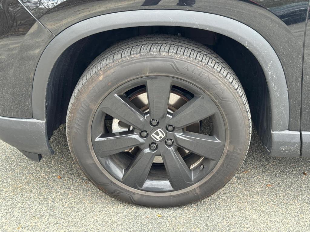 used 2025 Honda Pilot car, priced at $47,888