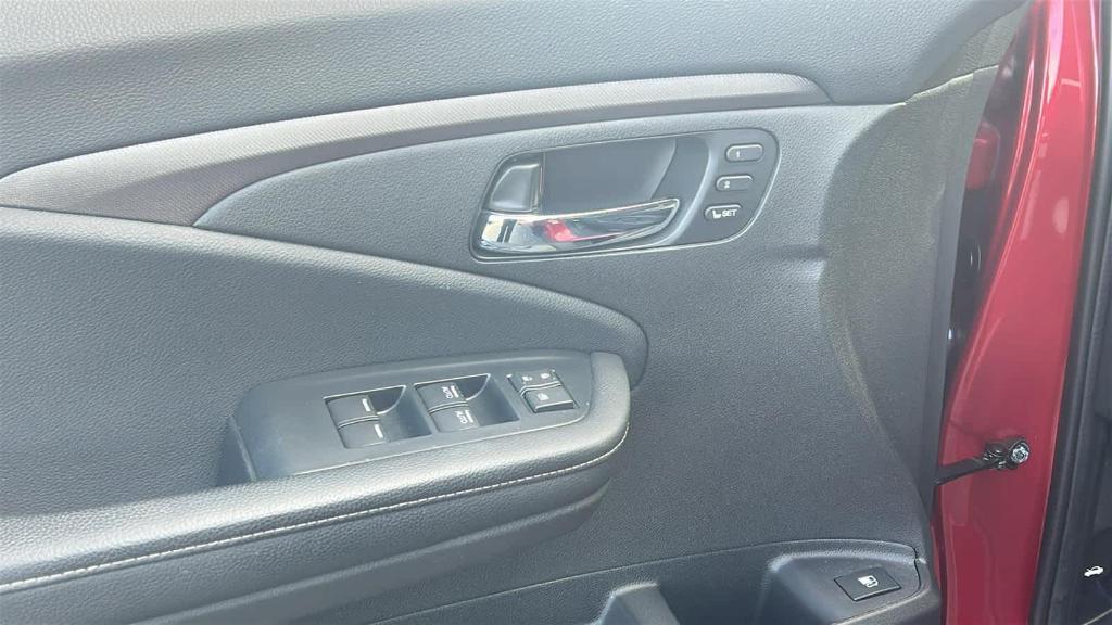 used 2023 Honda Ridgeline car, priced at $32,888