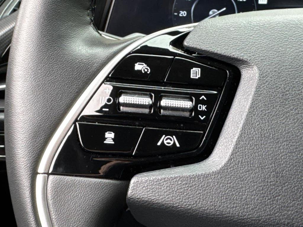 used 2025 Kia Niro EV car, priced at $25,788