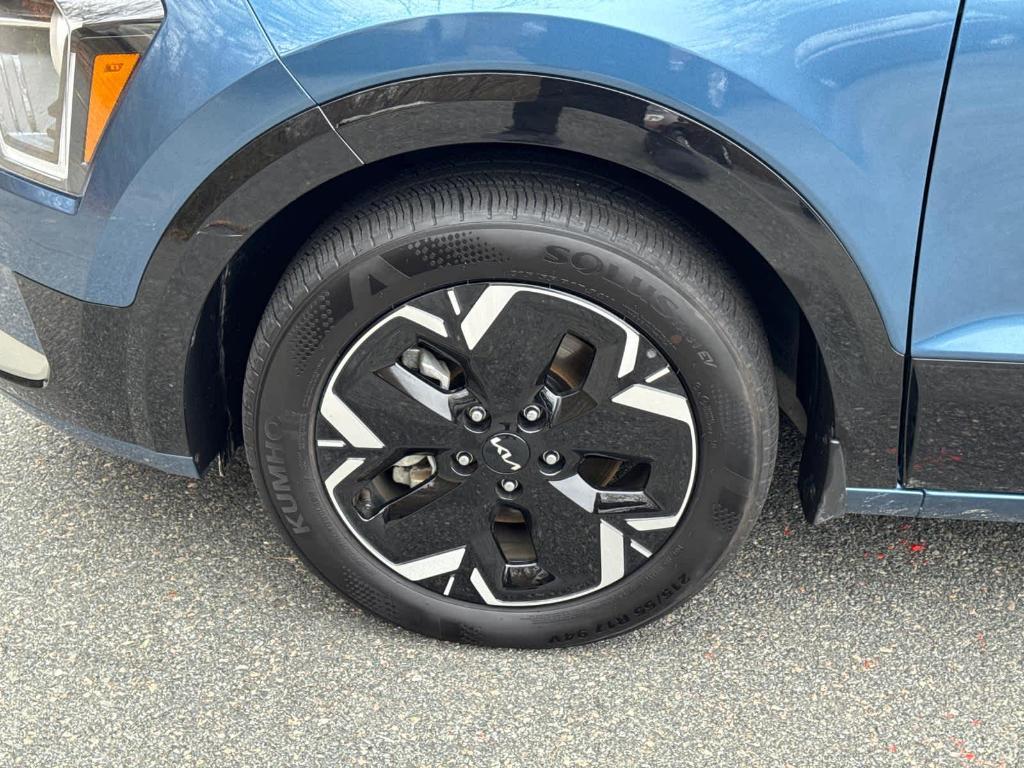 used 2025 Kia Niro EV car, priced at $25,788