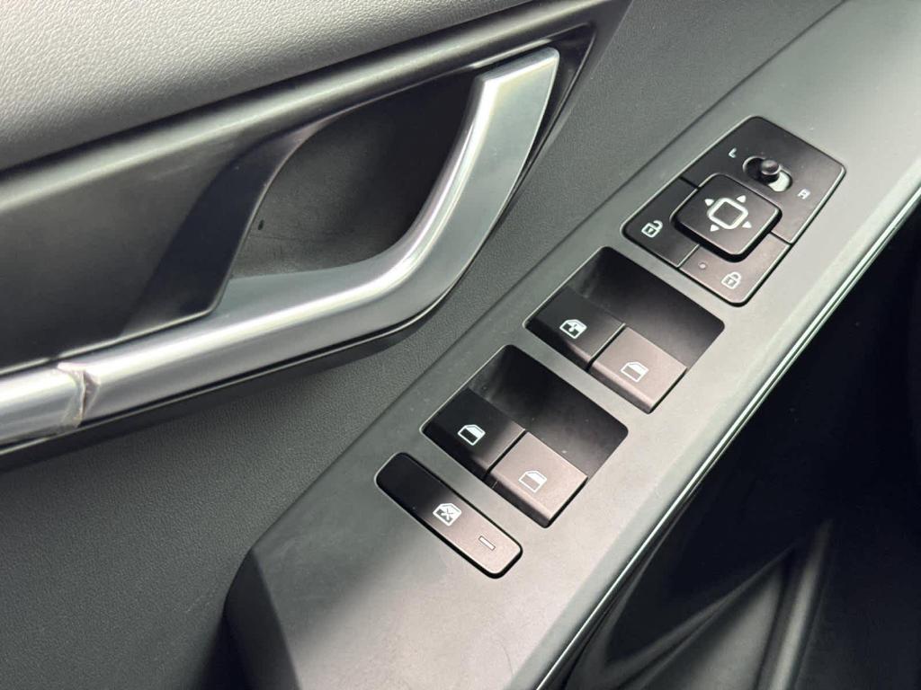 used 2025 Kia Niro EV car, priced at $25,788
