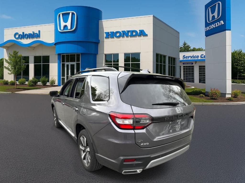 used 2025 Honda Pilot car, priced at $47,598