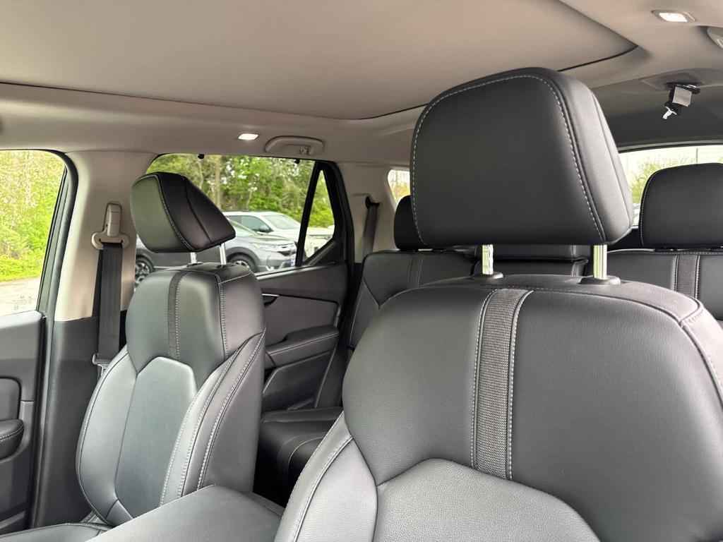 used 2025 Honda Pilot car, priced at $47,598