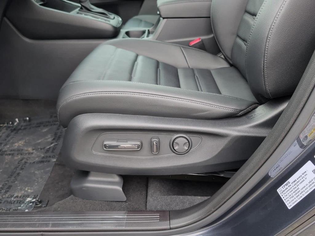 new 2027 Honda CR-V car, priced at $39,449