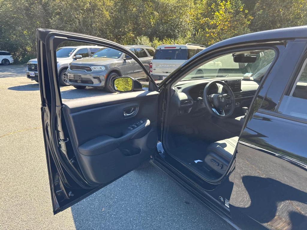used 2026 Honda HR-V car, priced at $30,885