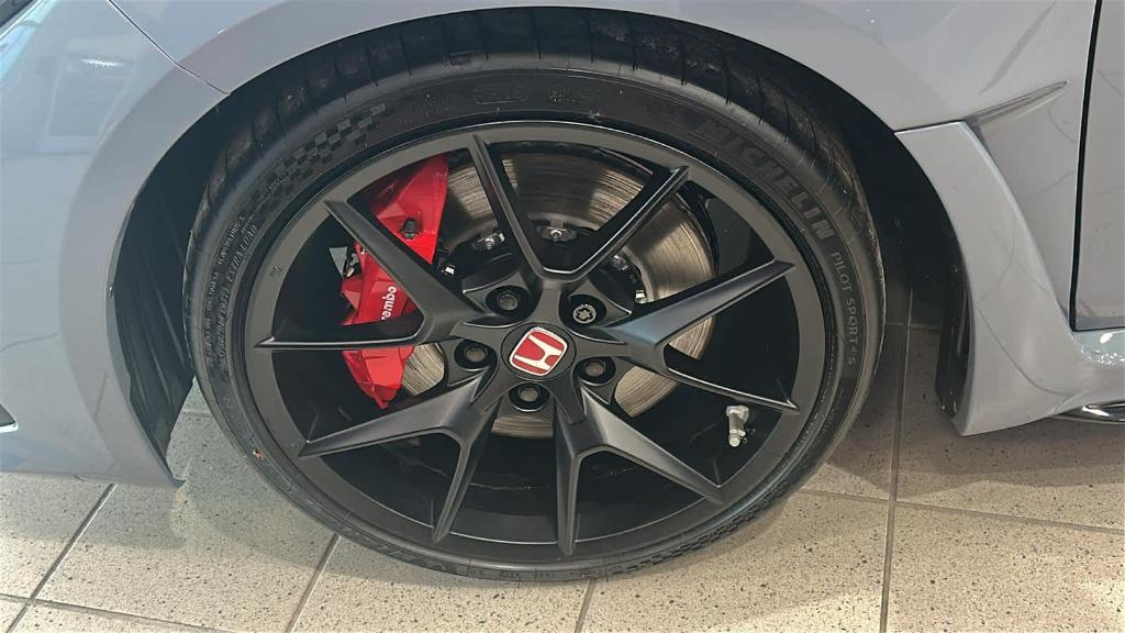 new 2025 Honda Civic Type R car, priced at $47,545
