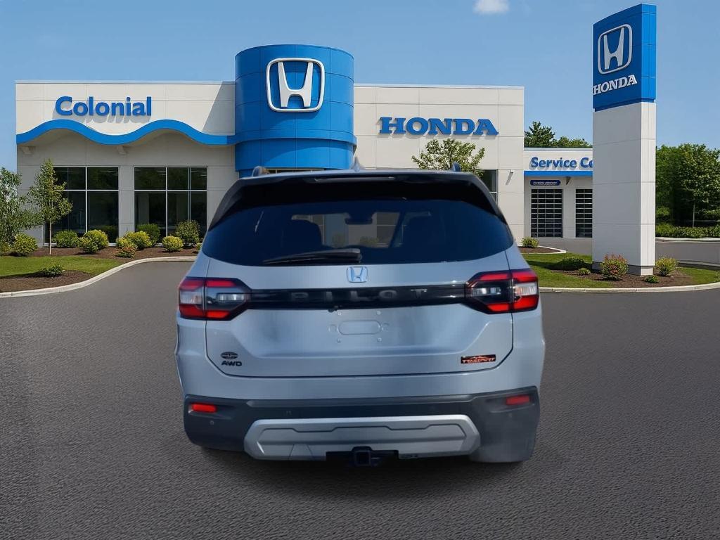 used 2025 Honda Pilot car, priced at $41,125
