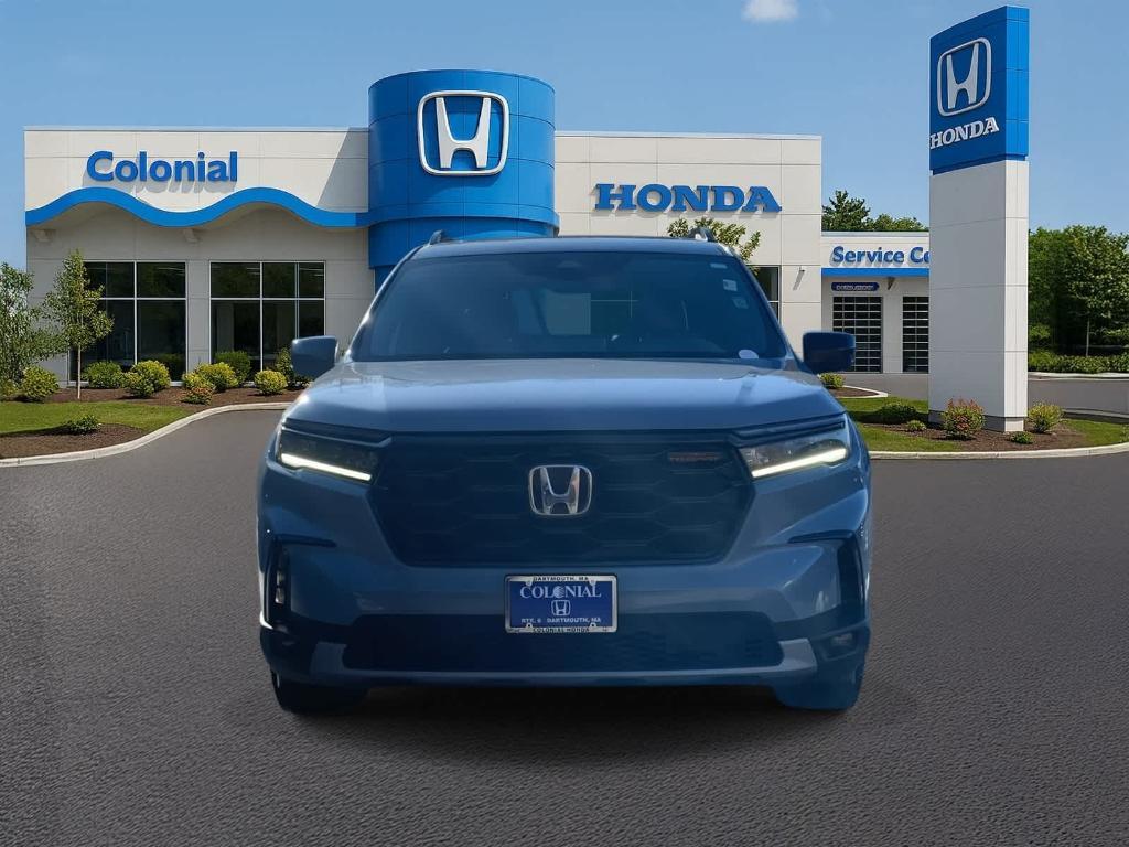 used 2025 Honda Pilot car, priced at $41,125