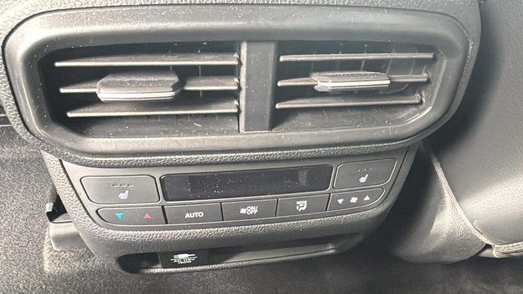 used 2025 Honda Pilot car, priced at $44,799