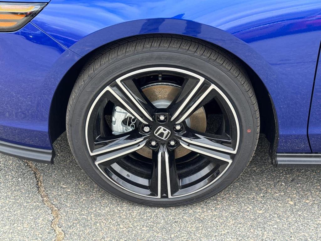 new 2026 Honda Accord Hybrid car, priced at $35,445