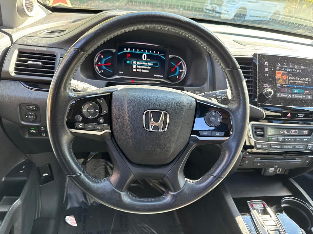 used 2022 Honda Pilot car, priced at $31,495