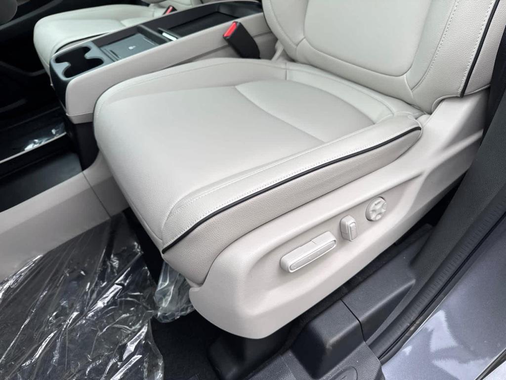 new 2026 Honda Odyssey car, priced at $49,585