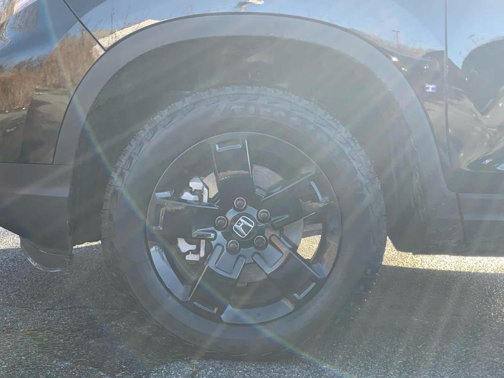 used 2025 Honda Ridgeline car, priced at $41,515