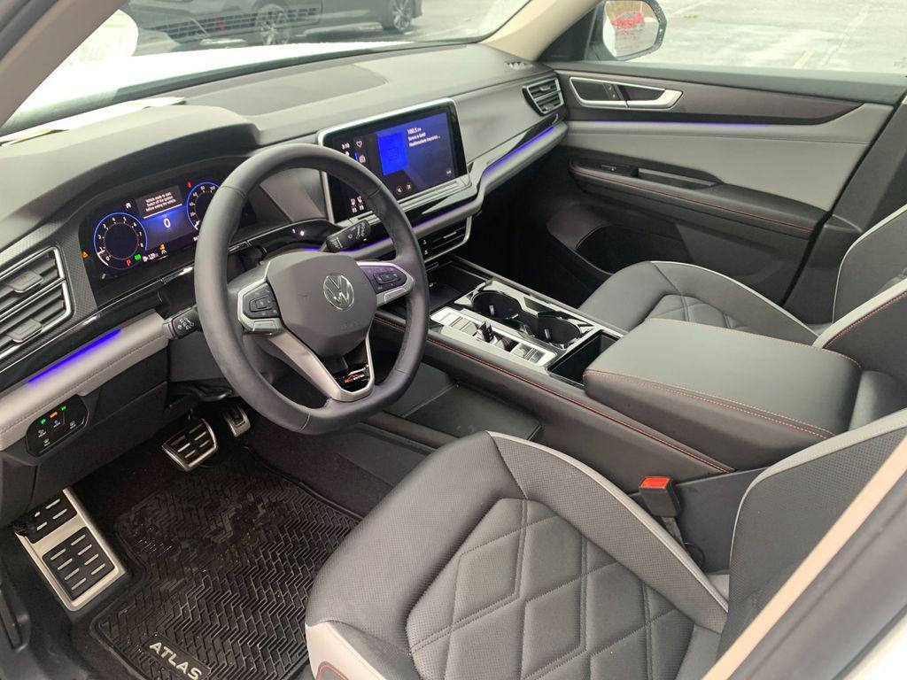 used 2025 Volkswagen Atlas car, priced at $40,543