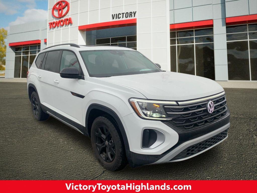used 2025 Volkswagen Atlas car, priced at $40,543