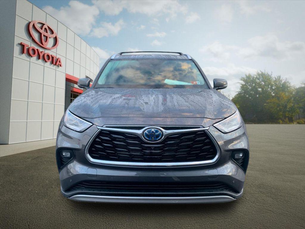 used 2024 Toyota Highlander Hybrid car, priced at $51,506