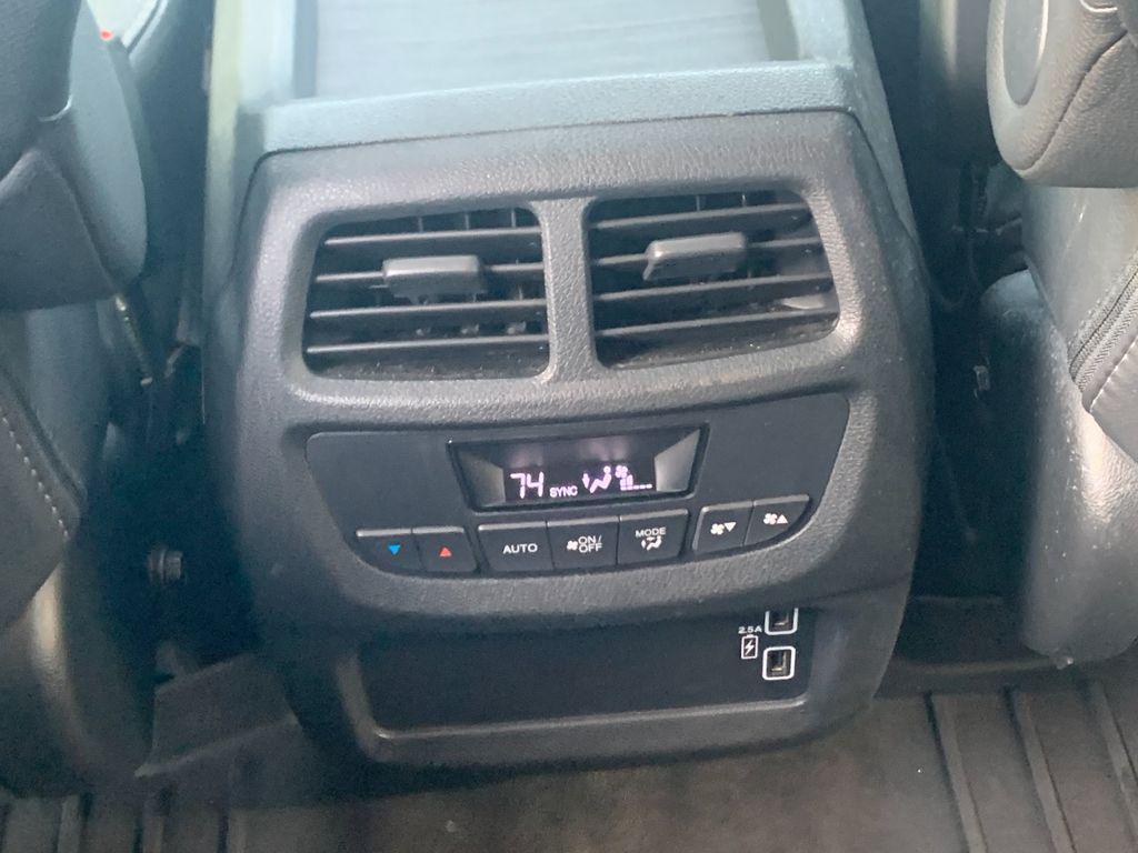 used 2022 Honda Pilot car, priced at $27,634