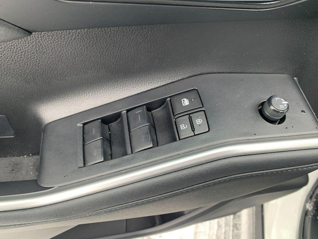 used 2023 Toyota Highlander car, priced at $32,906