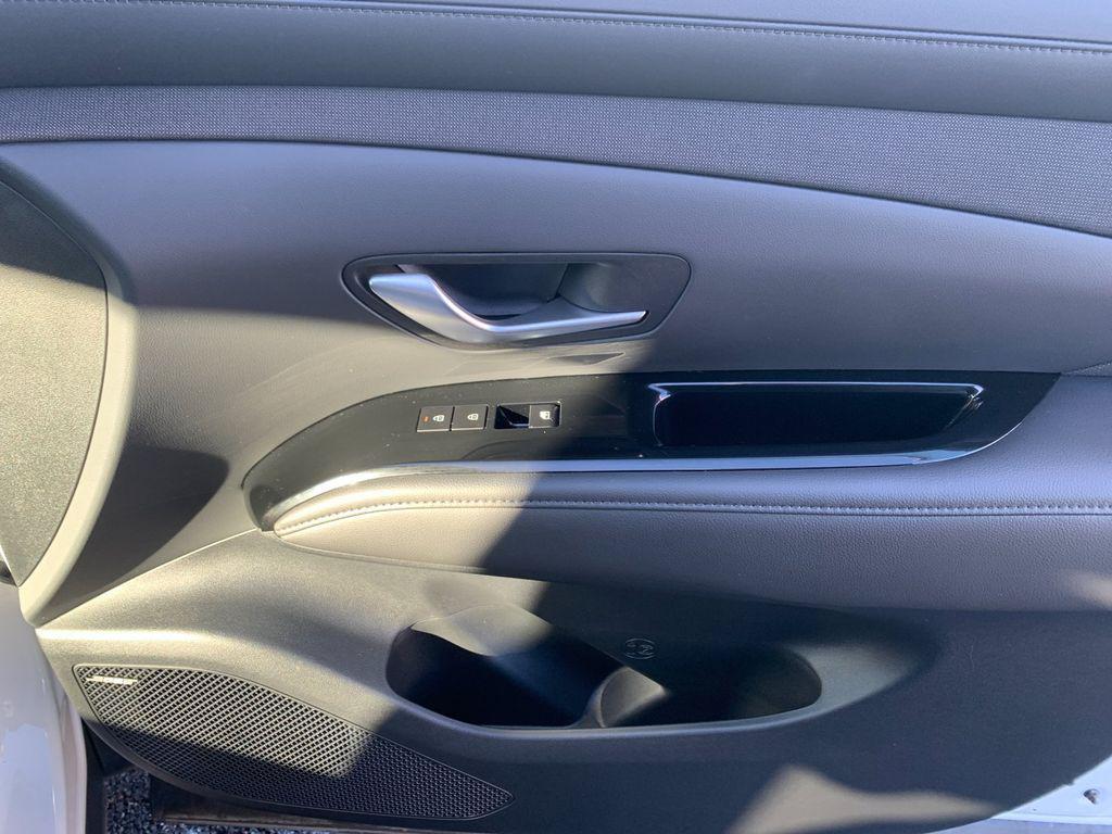 used 2025 Hyundai TUCSON Hybrid car, priced at $33,840