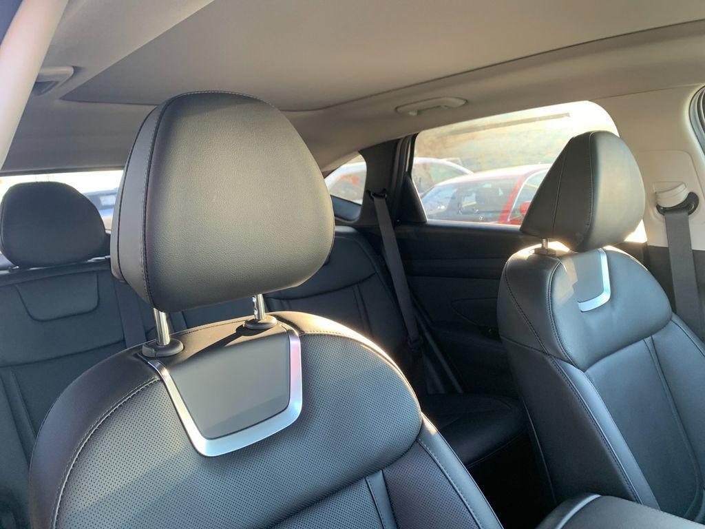 used 2025 Hyundai TUCSON Hybrid car, priced at $33,840